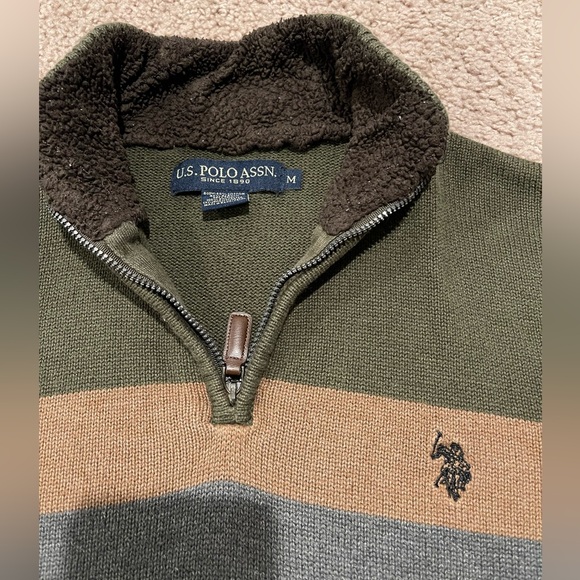 US POLO ASSN Men's Vintage Color Block Quarter Zip-Up Sweater - Picture 2 of 7